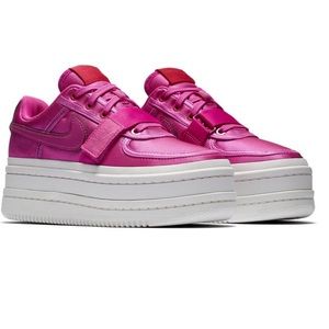NIKE 2K Vandal Pink